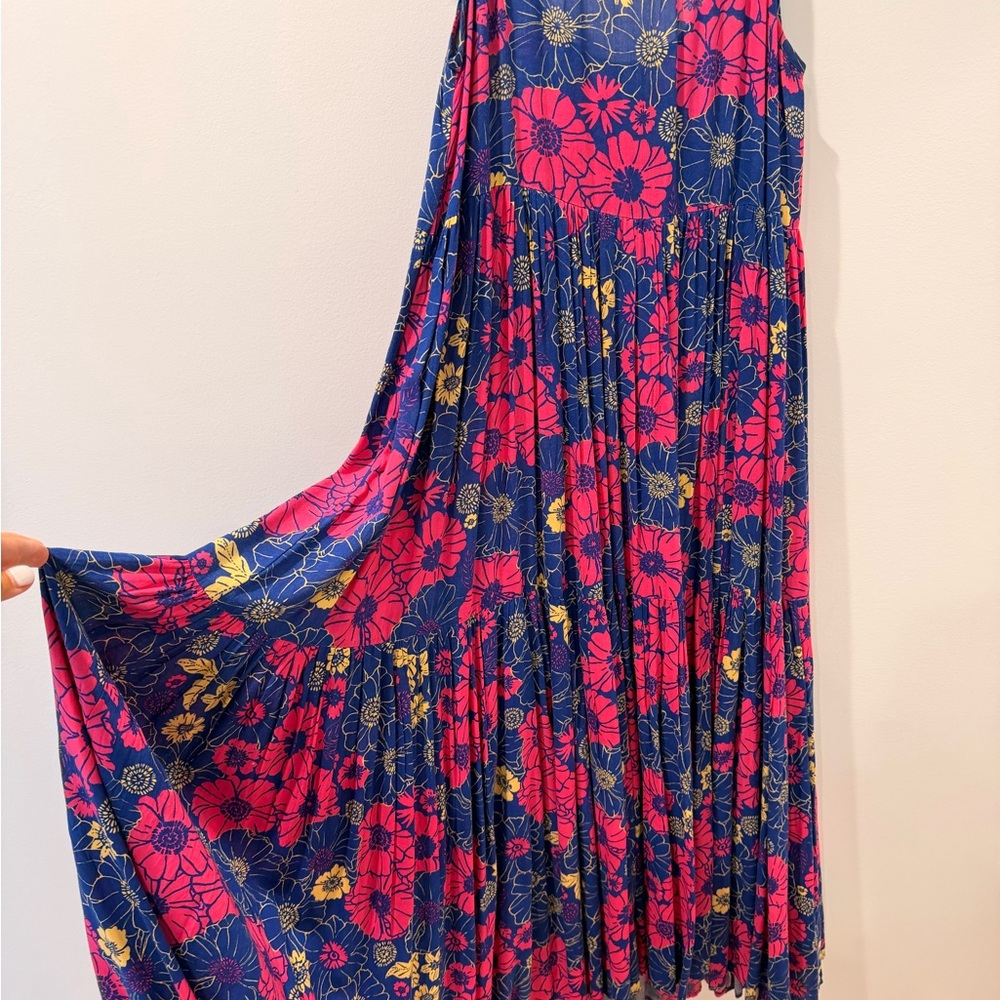 Elegant Floral Maxi Dress in Blue and Pink